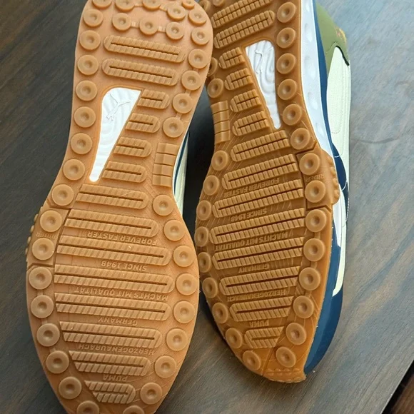 Puma H/H Colab. Brand new. Never worn. - Picture 3 of 3